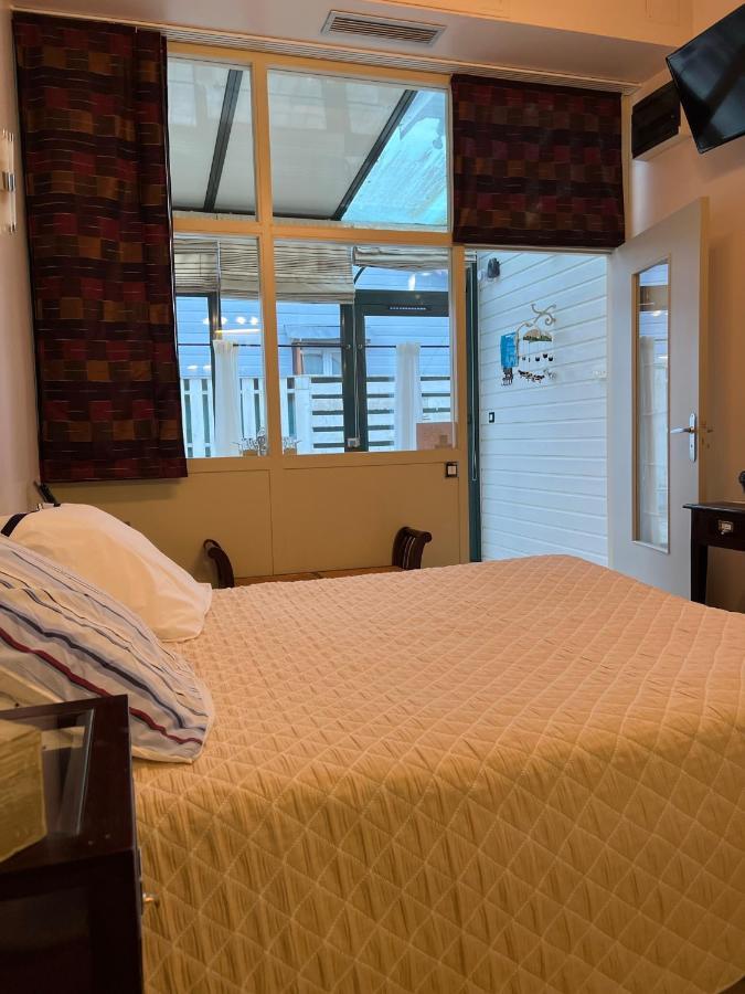 Hotel Le Manoir Aux Vaches Yvetot Εξωτερικό φωτογραφία